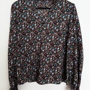 Floral V-Neck Blouse